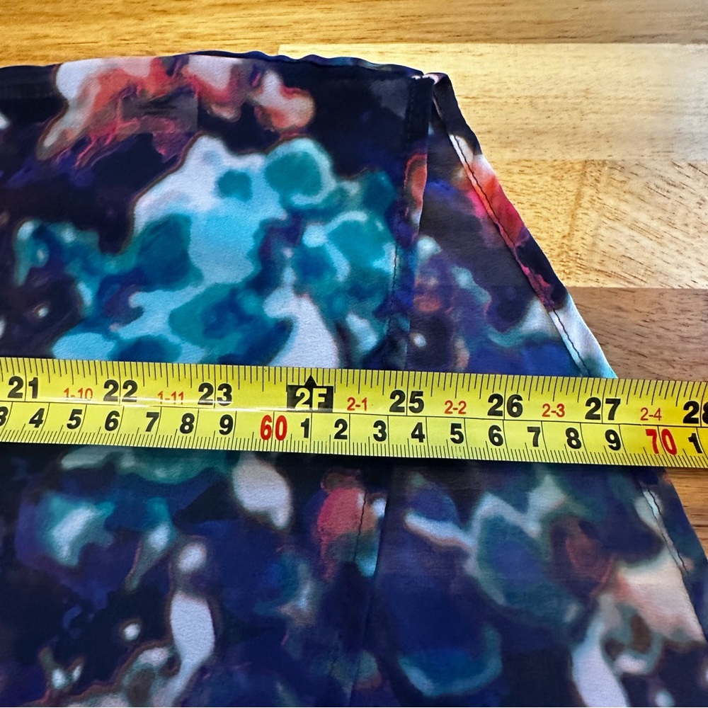 A.N.A. Multi Color Abstract Tunic Blouse Size Large - Picture 10 of 13